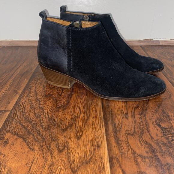 MADEWELL Cait Black Leather Suede Sz 9 Ankle Booties 2" Heel Zip Up Fall Winter - Picture 1 of 9
